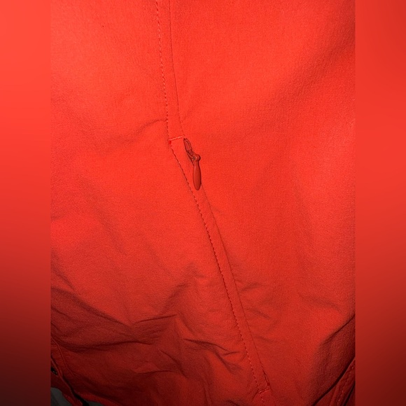 Duluth Rain jacket coral orange Medium perfect condition - Picture 7 of 12